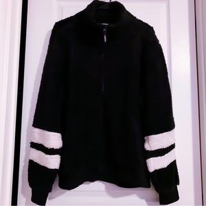 BEBE XL BLACK AND WHITE FLUFFY FULL ZIP JACKET